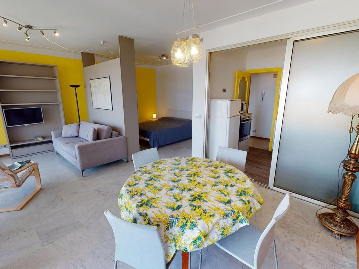 Studio Renove Face Mer Avec Terrasse A Menton, Proche Centre-Ville Et Plages - Fr-1-196-301 Ngoại thất bức ảnh
